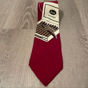 Vicky Davis cigar box red tan